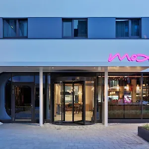 moxy-hamburg-altona.hamburg-hotels-de.com/