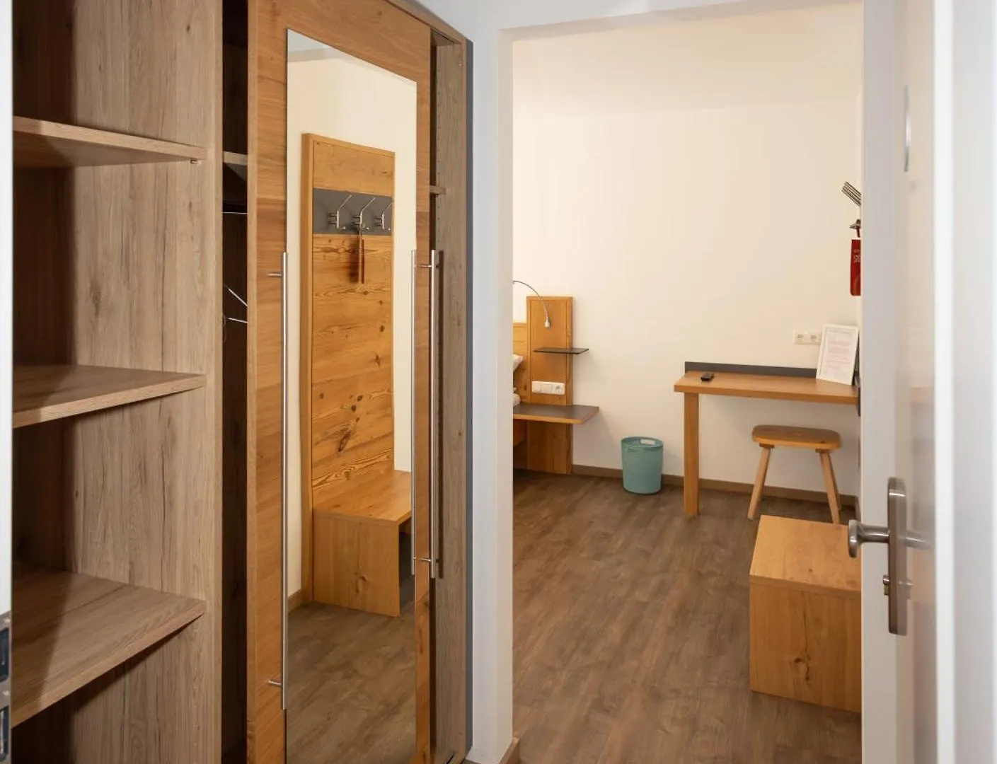 Hotel Isarwinkel Geretsried 0*,